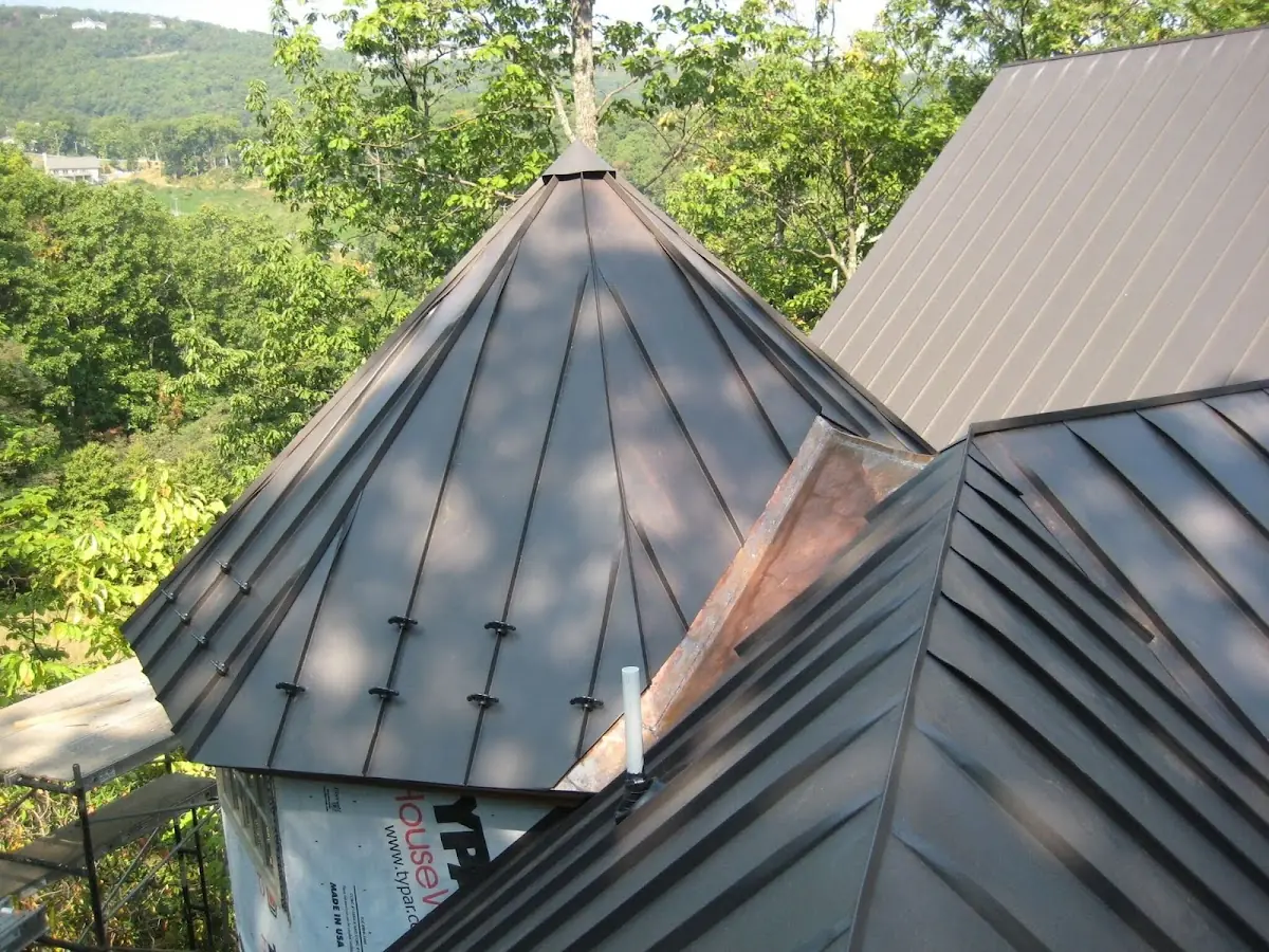 Professional Roof Tarp Installation by Craftsman Roofing in El Sereno
